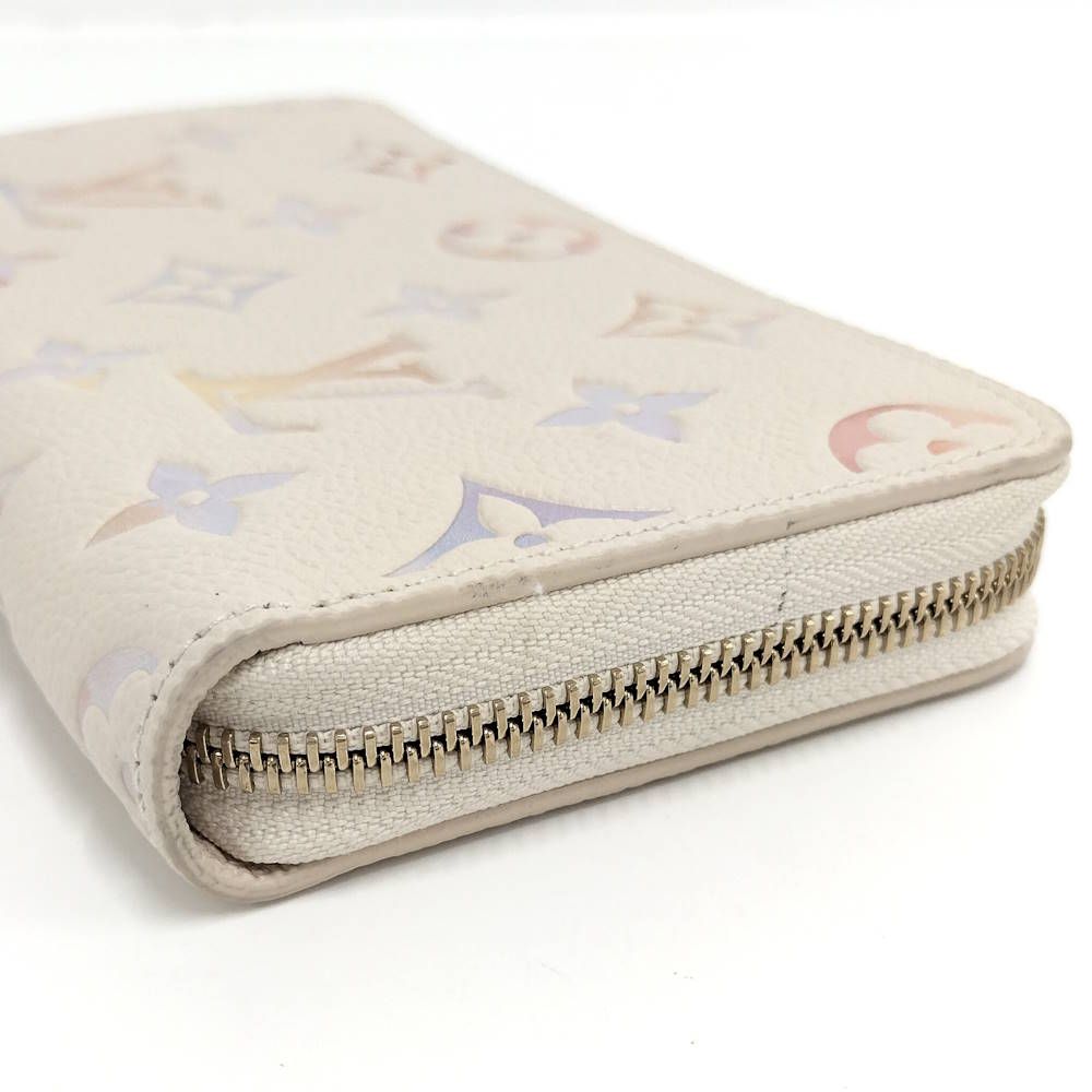 Louis Vuitton Zippy Wallet Zip Around Monogram Empreinte Dream Beige — view 4