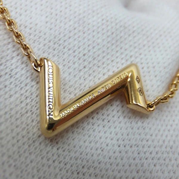 Louis Vuitton LV Volt Upside Down Bracelet 18k Pink Gold — view 3