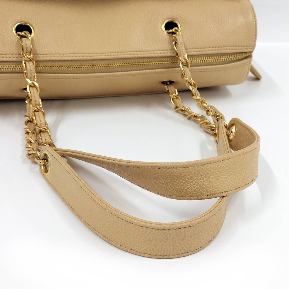Chanel Chain Shoulder Bag Caviar Leather Beige — view 4