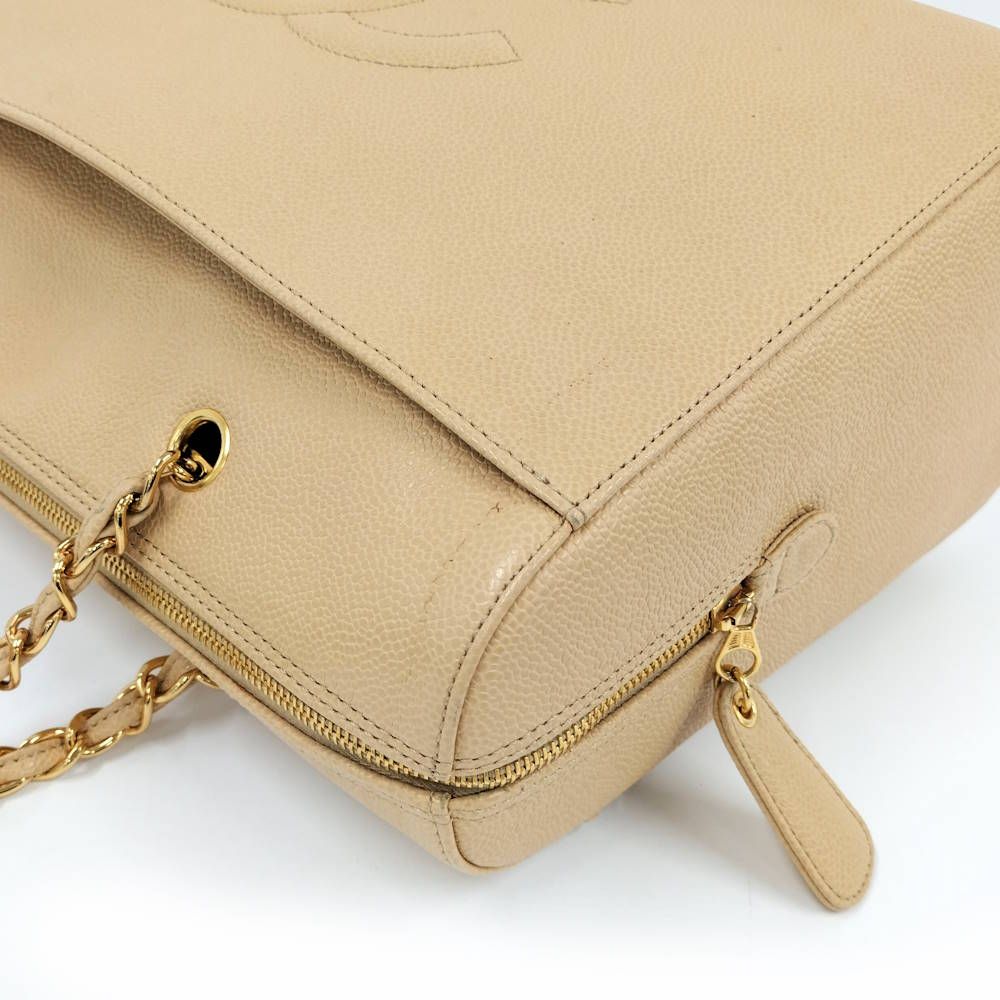 Chanel Chain Shoulder Bag Caviar Leather Beige — view 5
