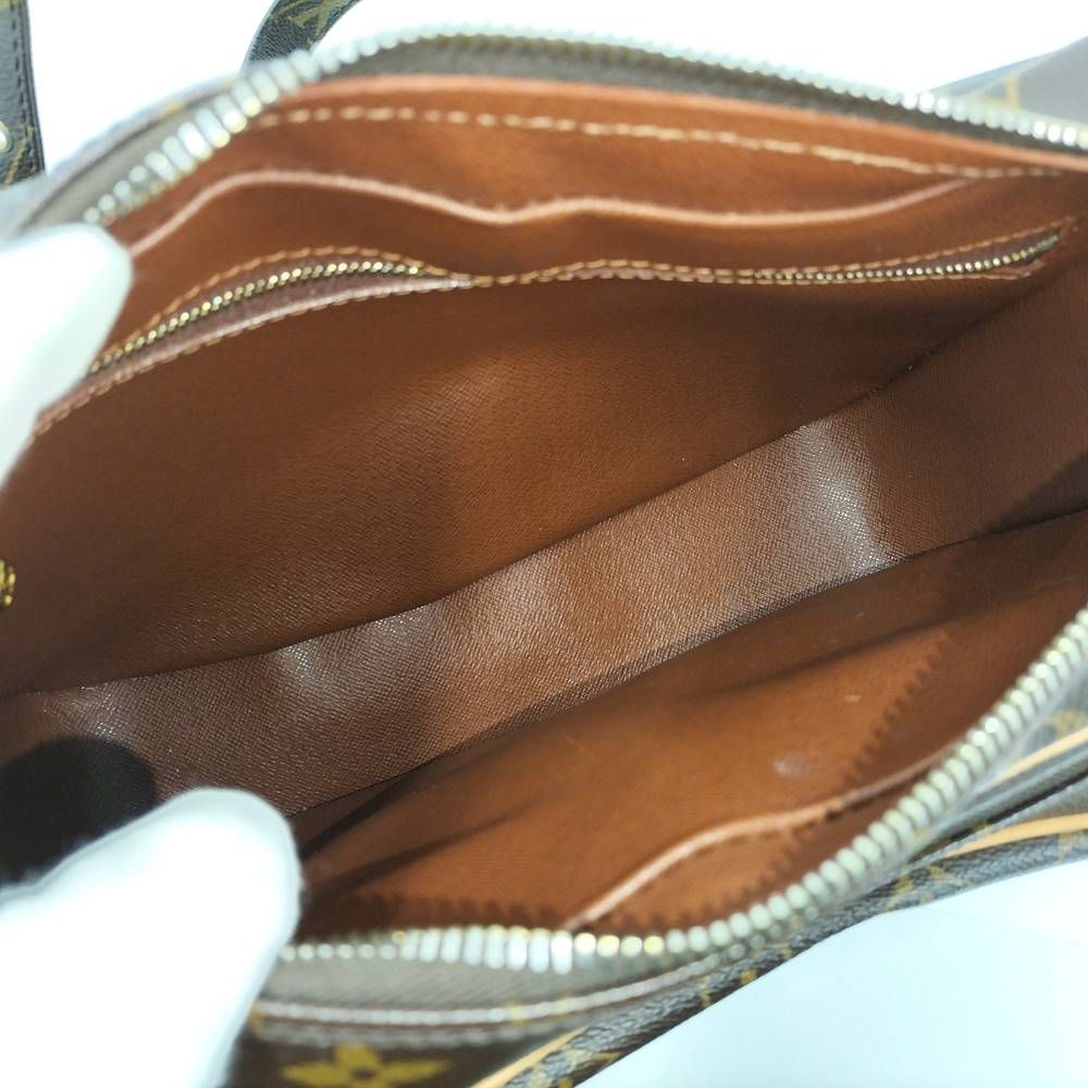 Louis Vuitton Nile GM Shoulder Bag Monogram — view 9