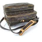 Louis Vuitton Nile GM Shoulder Bag Monogram — view 7