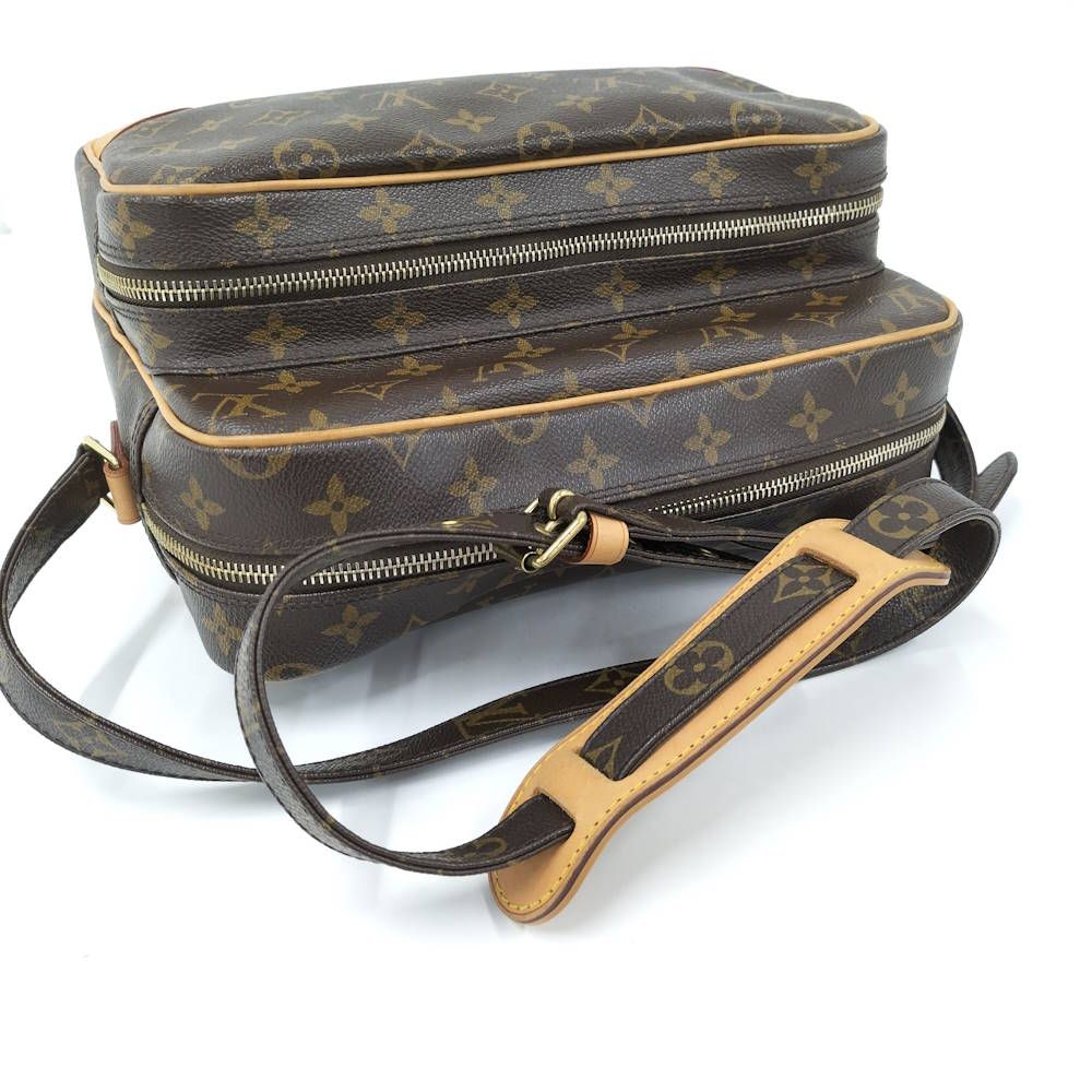 Louis Vuitton Nile GM Shoulder Bag Monogram — view 7