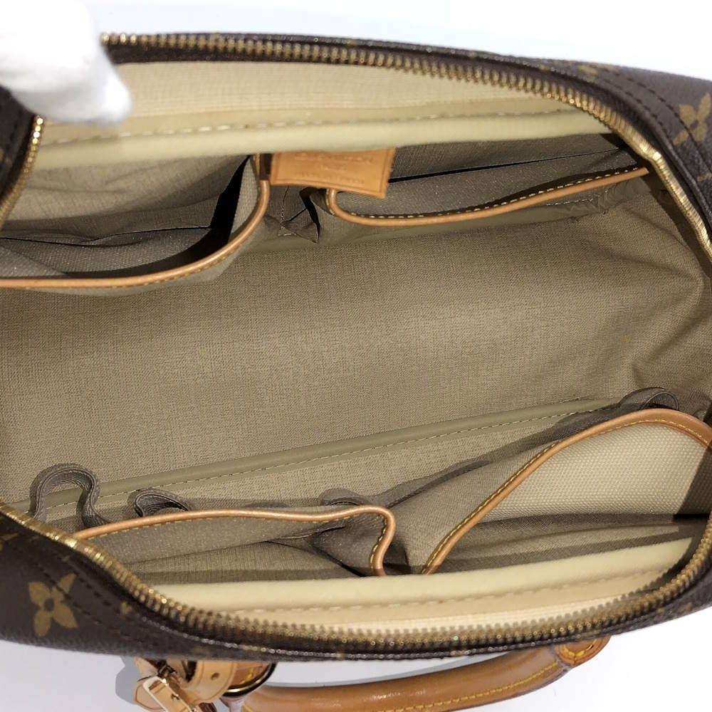 Louis Vuitton Deauville Monogram Handbag — view 8