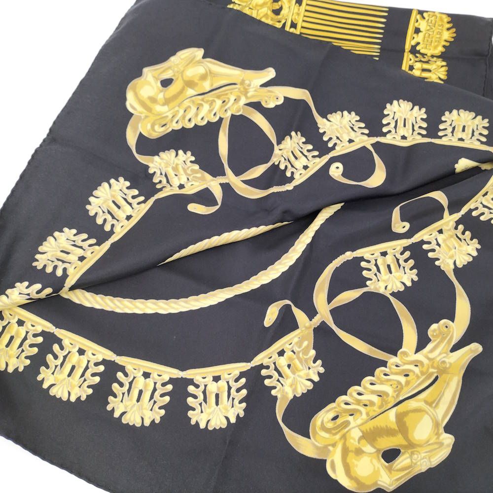 Hermes Carre 90 Scarf les Cavaliers D'or Golden Knight Silk — view 2