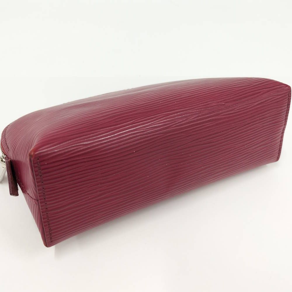 Louis Vuitton Pochette Cosmetic Pouch Epi Red — view 4