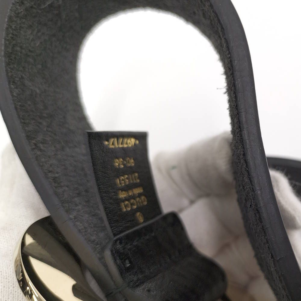 Gucci Holeless Belt Heart Buckle Leather Black — view 9