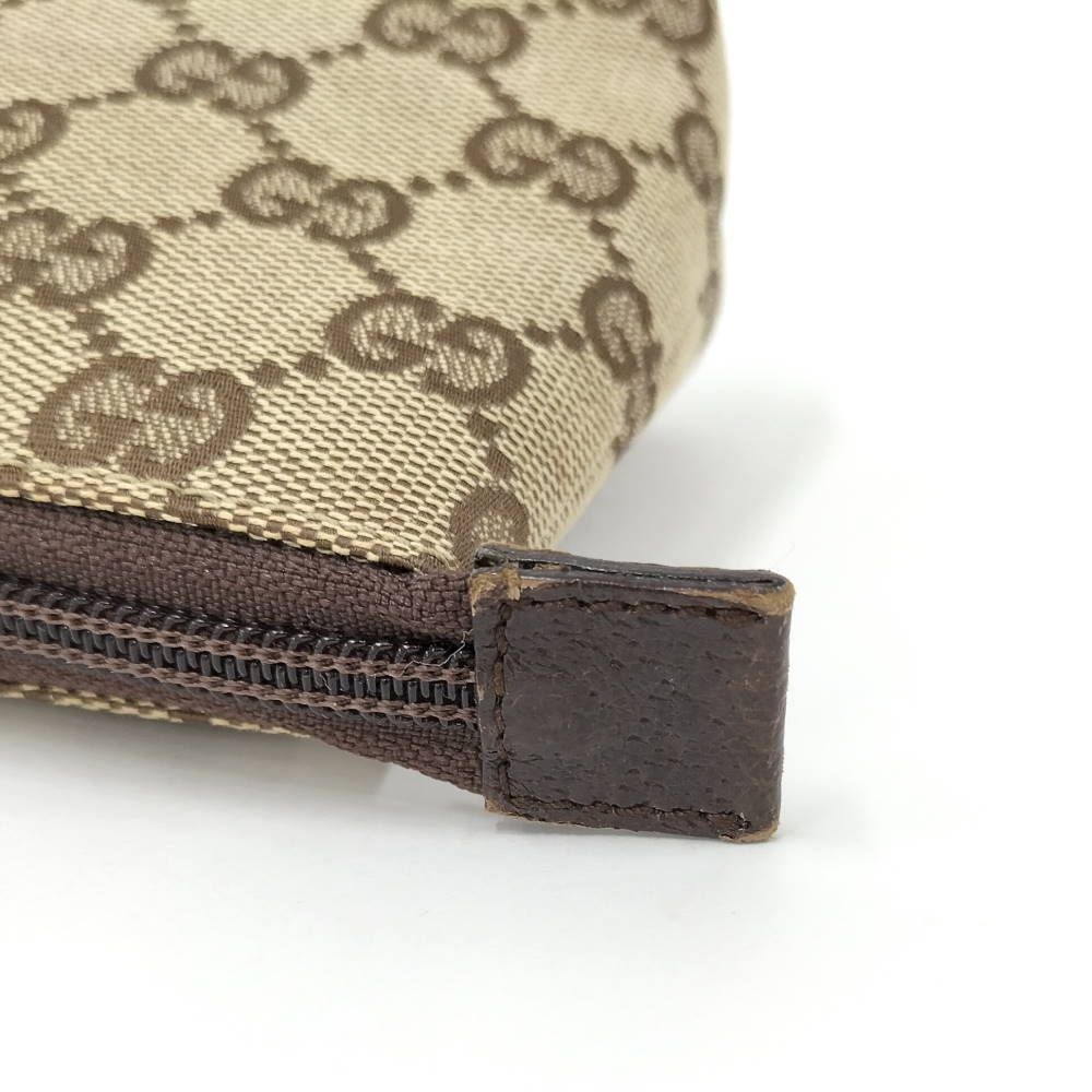 Gucci Makeup Pouch GG Canvas — view 6