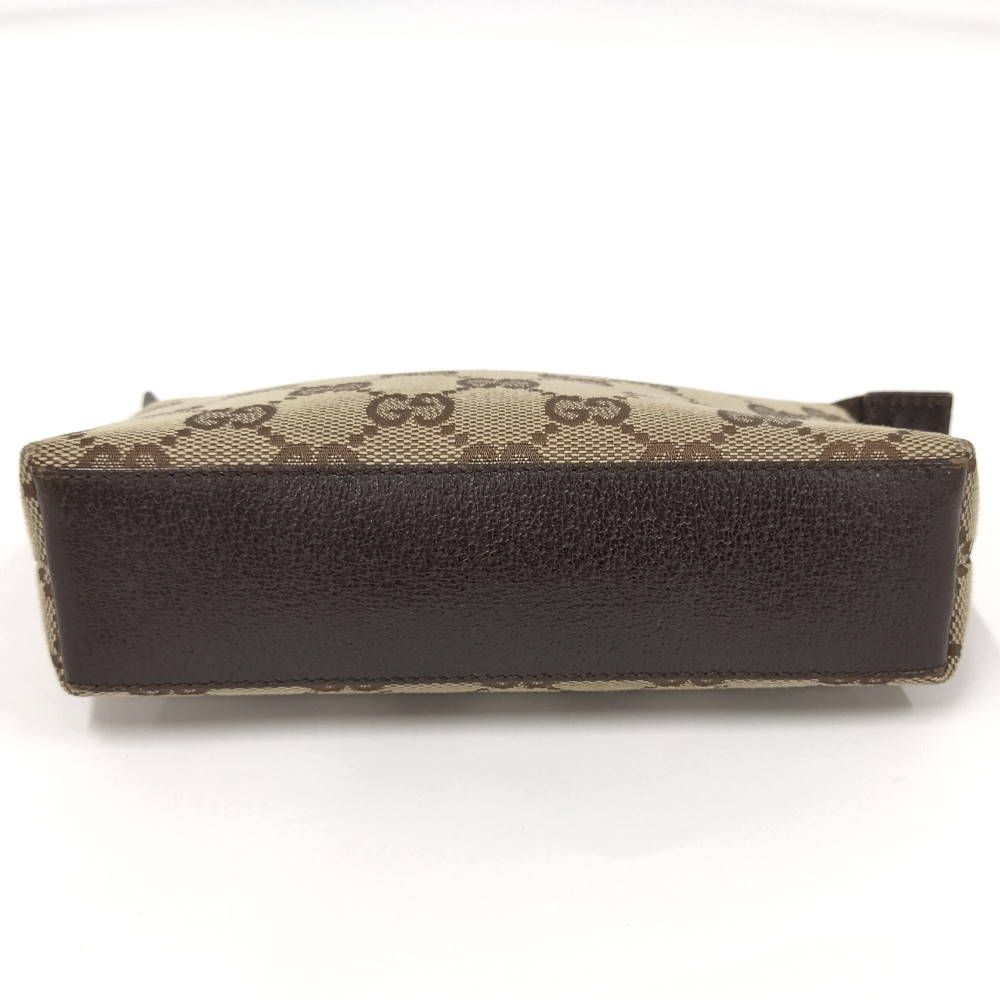 Gucci Makeup Pouch GG Canvas — view 4