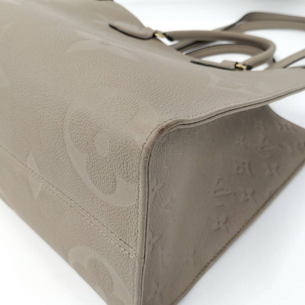 Louis Vuitton On The Go MM 2-Way Shoulder Bag Monogram Empreinte Tourterelle — view 3