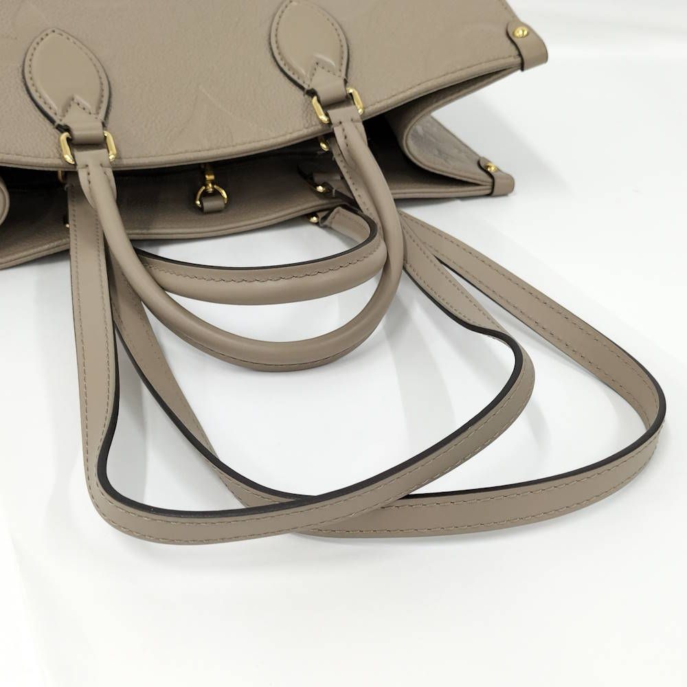 Louis Vuitton On The Go MM 2-Way Shoulder Bag Monogram Empreinte Tourterelle — view 4