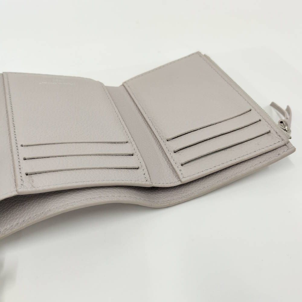Louis Vuitton Portefeuille Victorine Monogram Empreinte Bloom Wallet — view 7