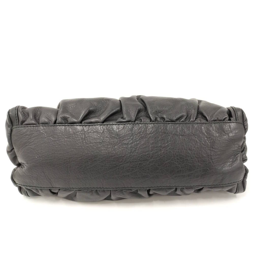 Gucci Abbey Shoulder Bag Leather Black — view 4