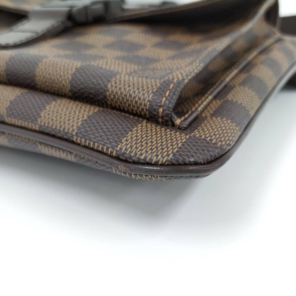 Louis Vuitton Pochette Melville Shoulder Bag Damier Ebene — view 3