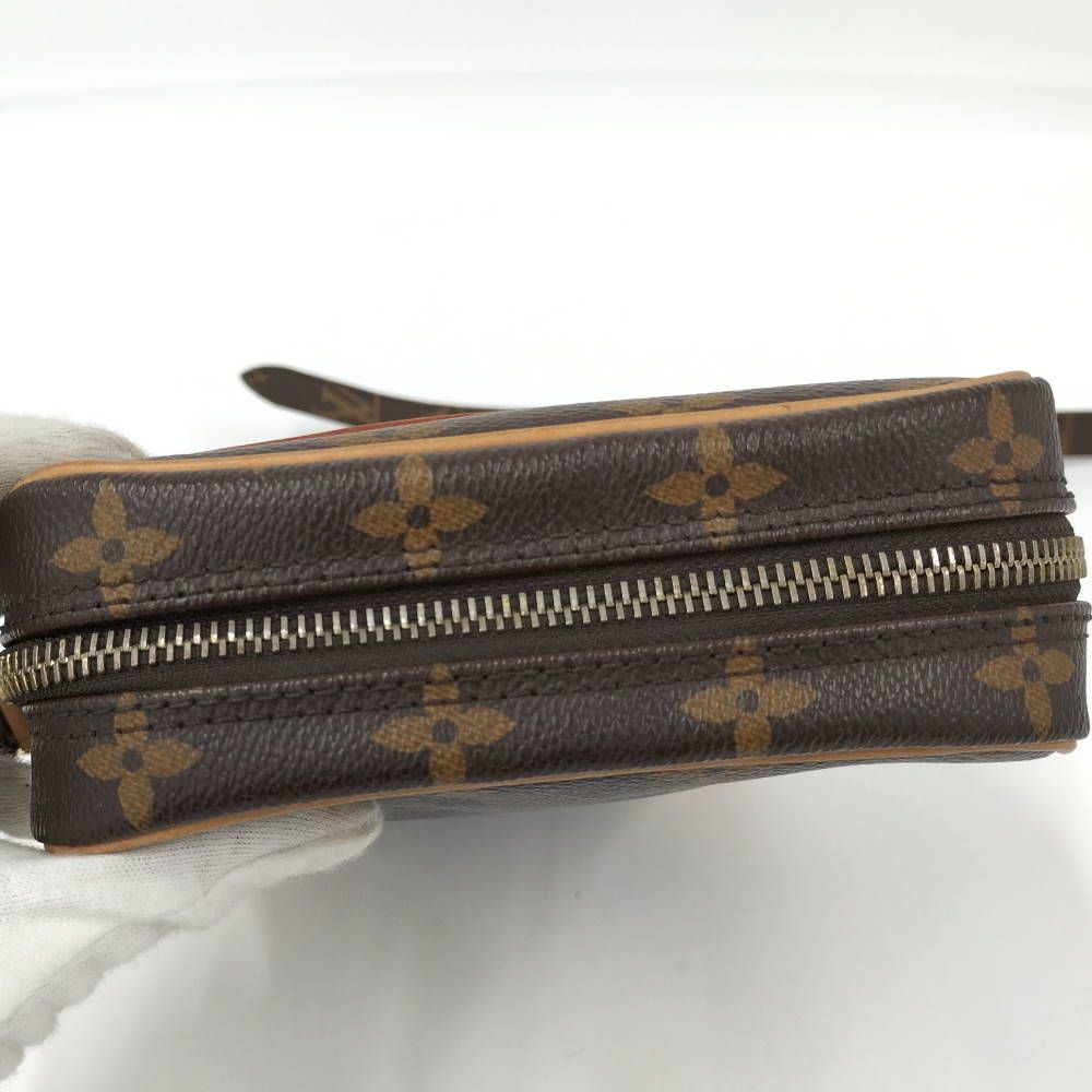 Louis Vuitton Danube Shoulder Bag Monogram — view 8