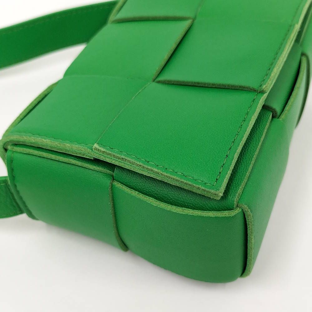 Bottega Veneta Shoulder Bag Candy Cassette Intrecciato Leather Green — view 3