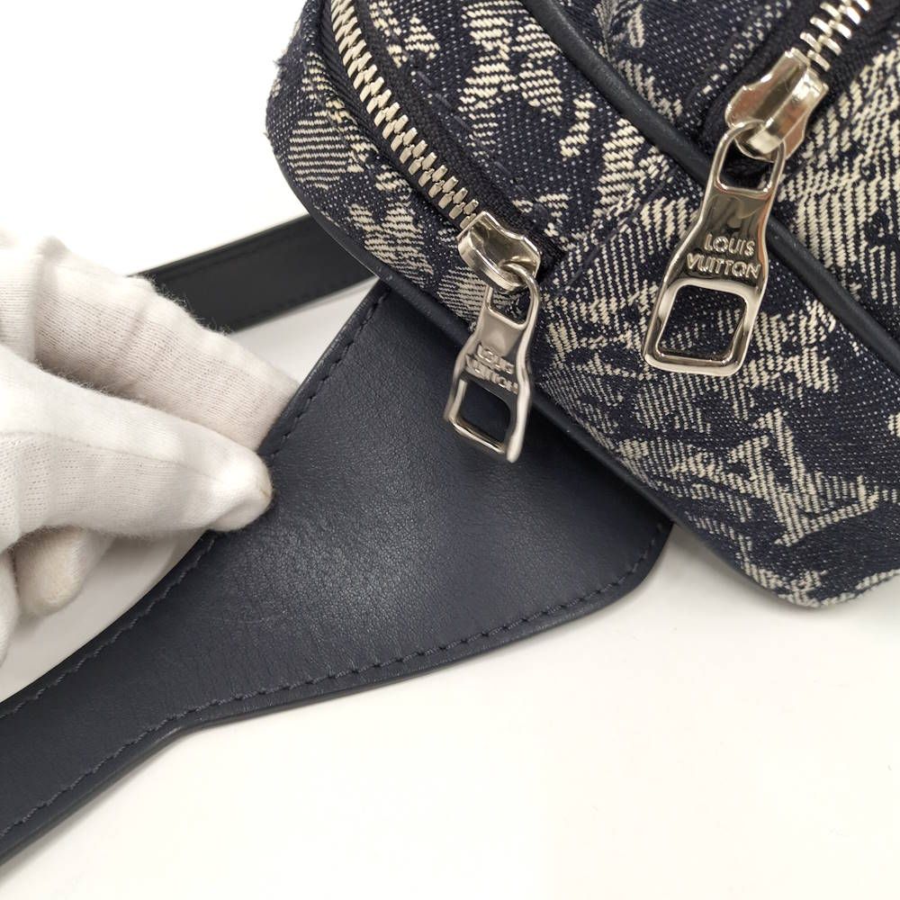 Louis Vuitton Bum Bag Outdoor Monogram Tapestry Canvas Navy — view 6