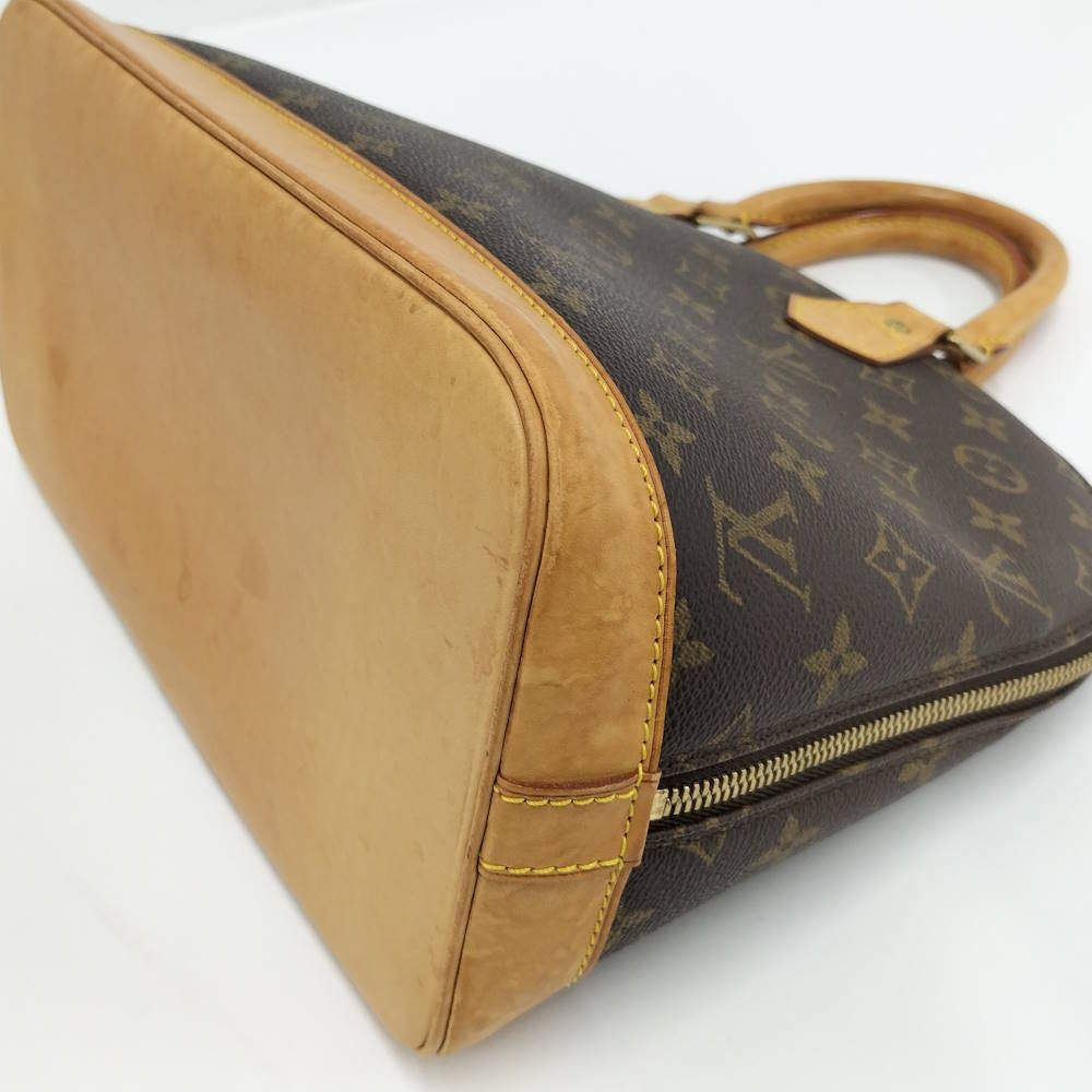 Louis Vuitton Alma Handbag Monogram — view 3
