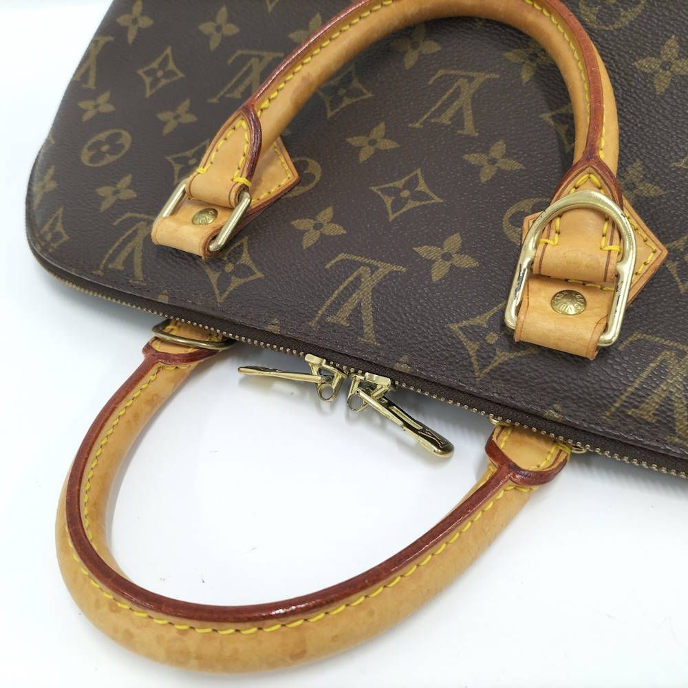 Louis Vuitton Alma Handbag Monogram — view 6