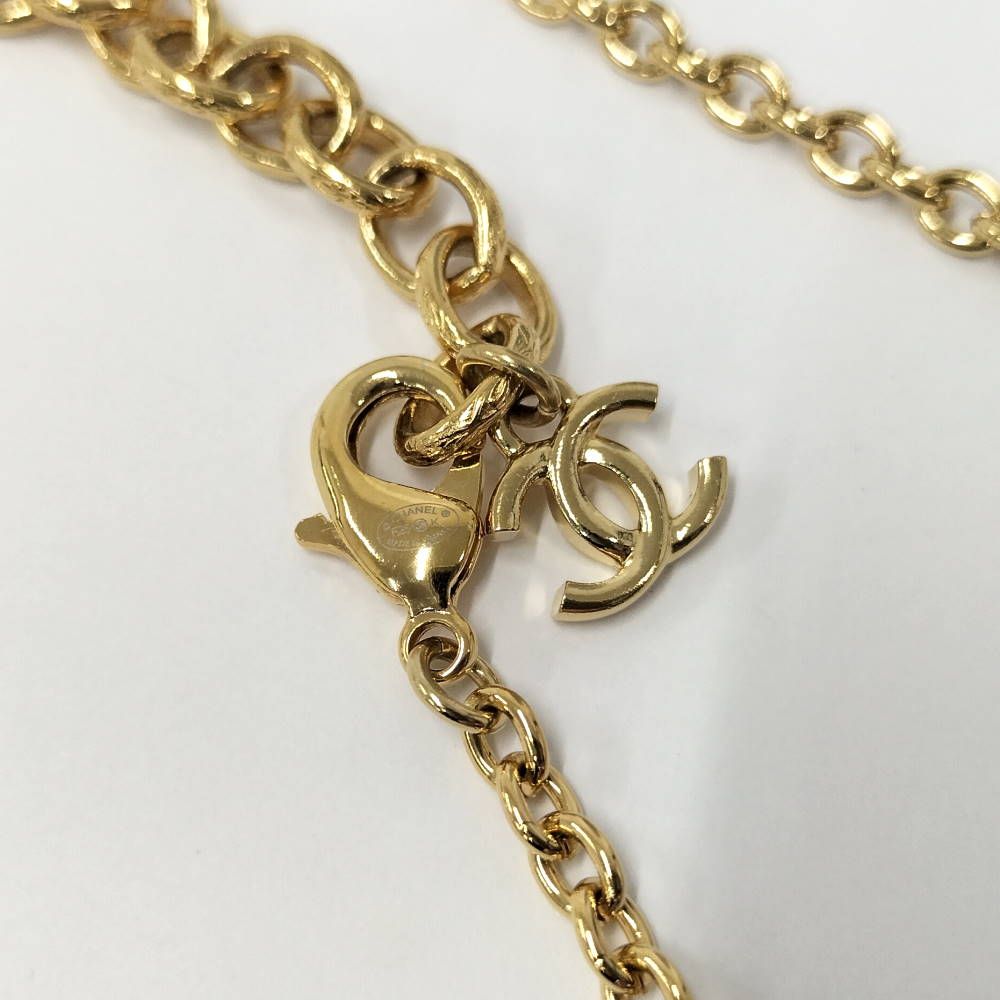 Chanel Necklace CC Logo Plated Gold — view 5