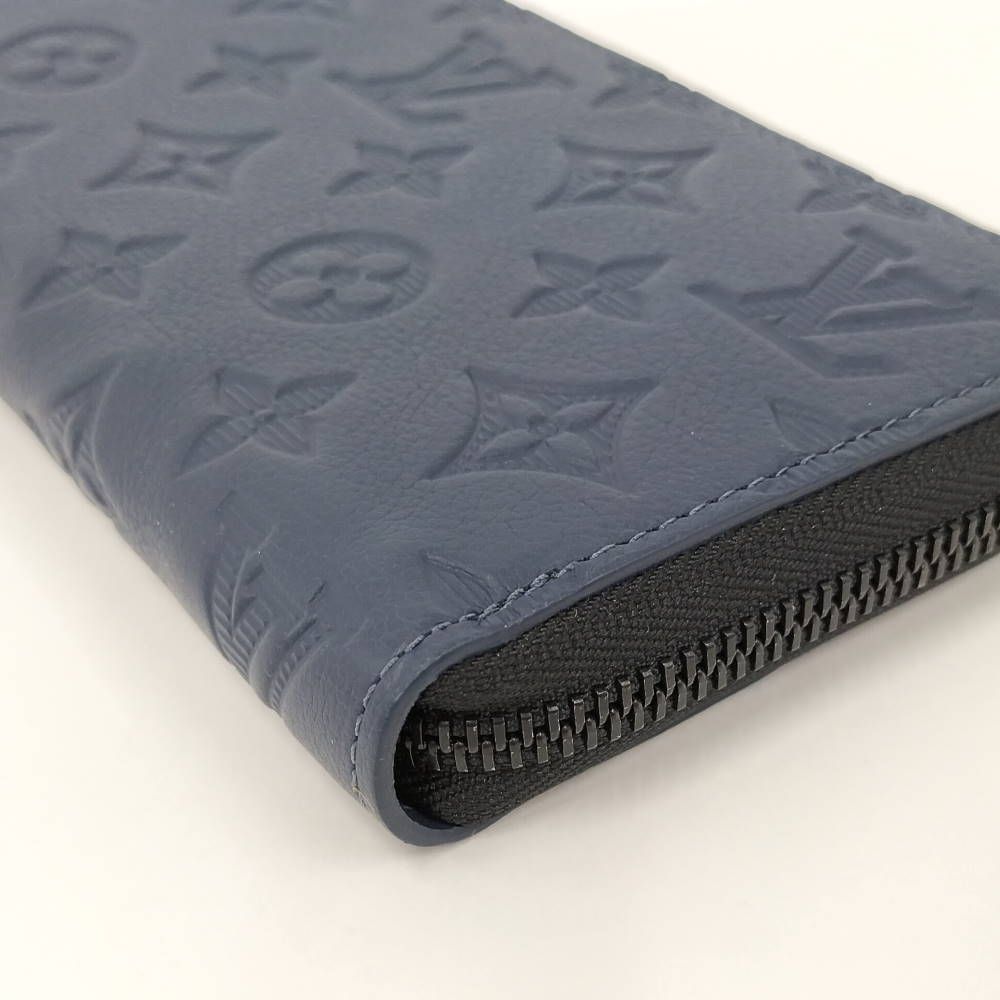 Louis Vuitton Zippy Wallet Horizontal Zip Around Monogram Shadow — view 4