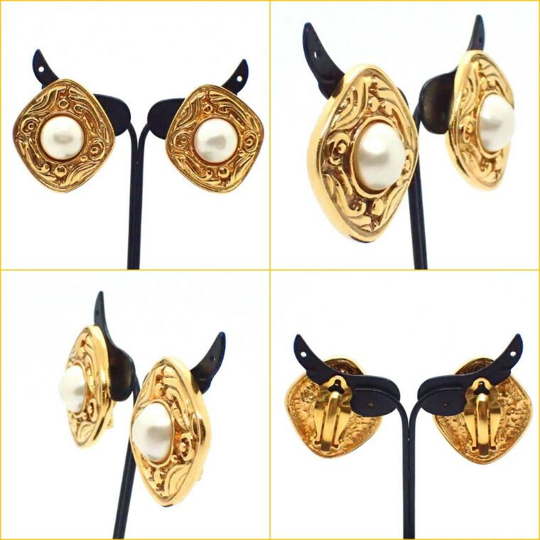 Chanel Earrings Costume Pearl Metal Gold Made in '90 — view 2