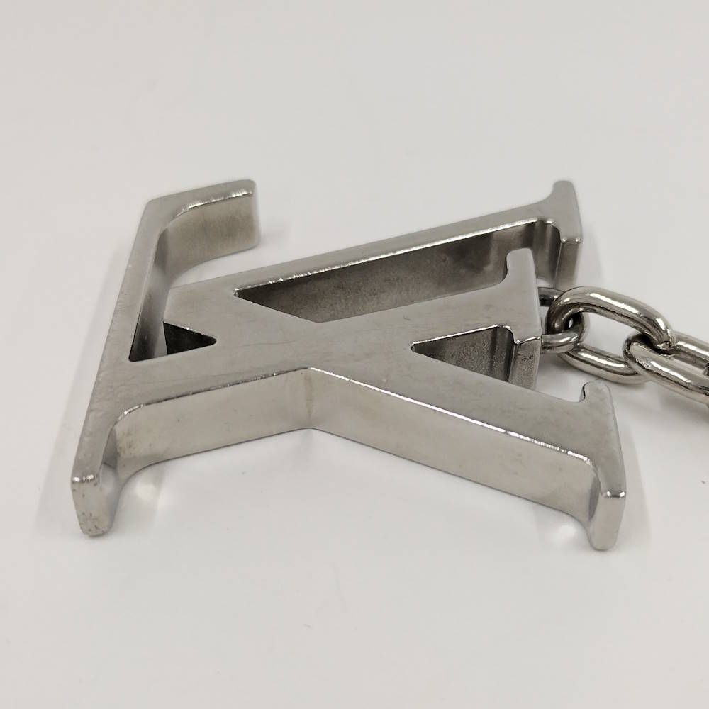Louis Vuitton Porte Cles LV Initial Key Holder Plated Silver — view 5