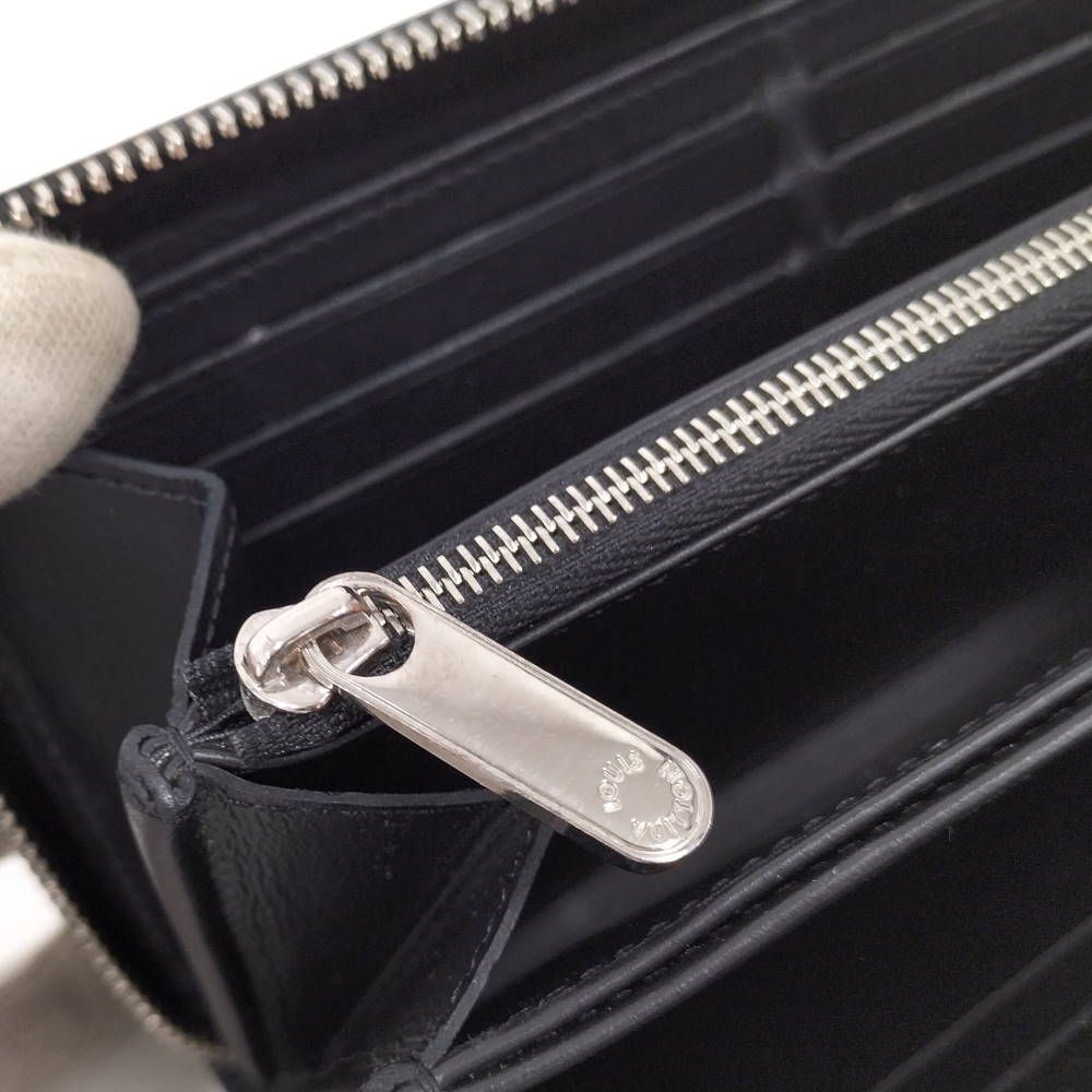 Louis Vuitton Zippy Wallet Mahina Monogram Noir Black — view 7