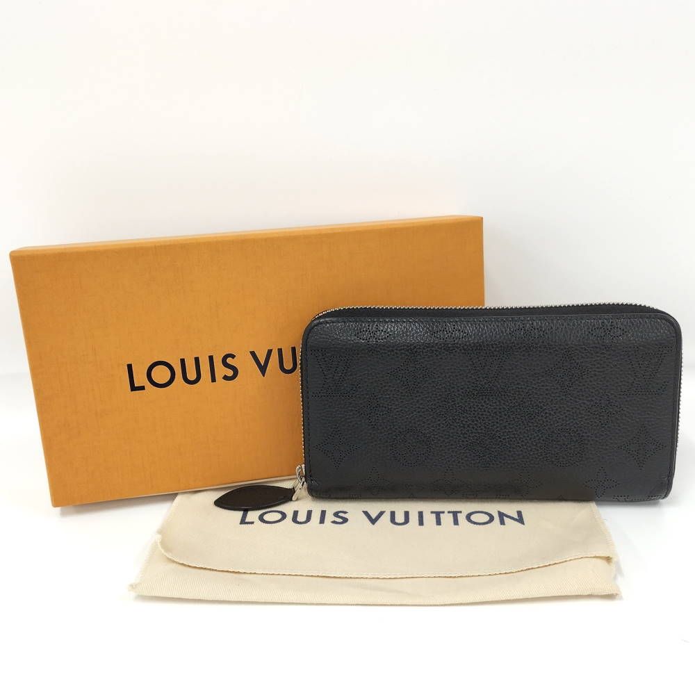 Louis Vuitton Zippy Wallet Mahina Monogram Noir Black — view 9