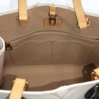 Louis Vuitton On The Go MM 2-Way Bag Monogram Giant Cream Black — view 8