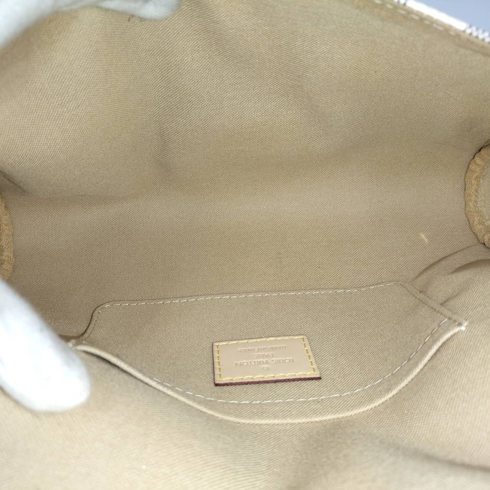 Louis Vuitton Favorite MM Damier Azur Shoulder Bag — view 9