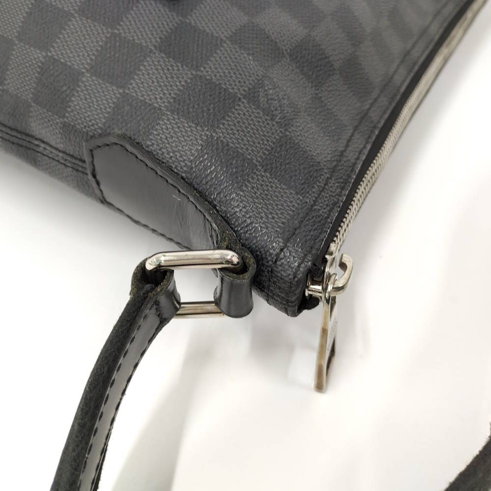 Louis Vuitton Mick MM Shoulder Bag Damier Graphite — view 7