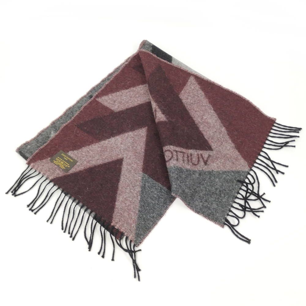 Louis Vuitton Echarpe Infini Scarf — view 2