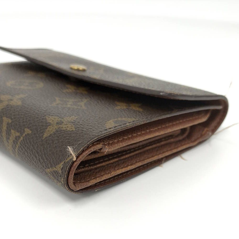 Louis Vuitton Pochette Passpole Trifold Wallet with Passcase Monogram — view 5