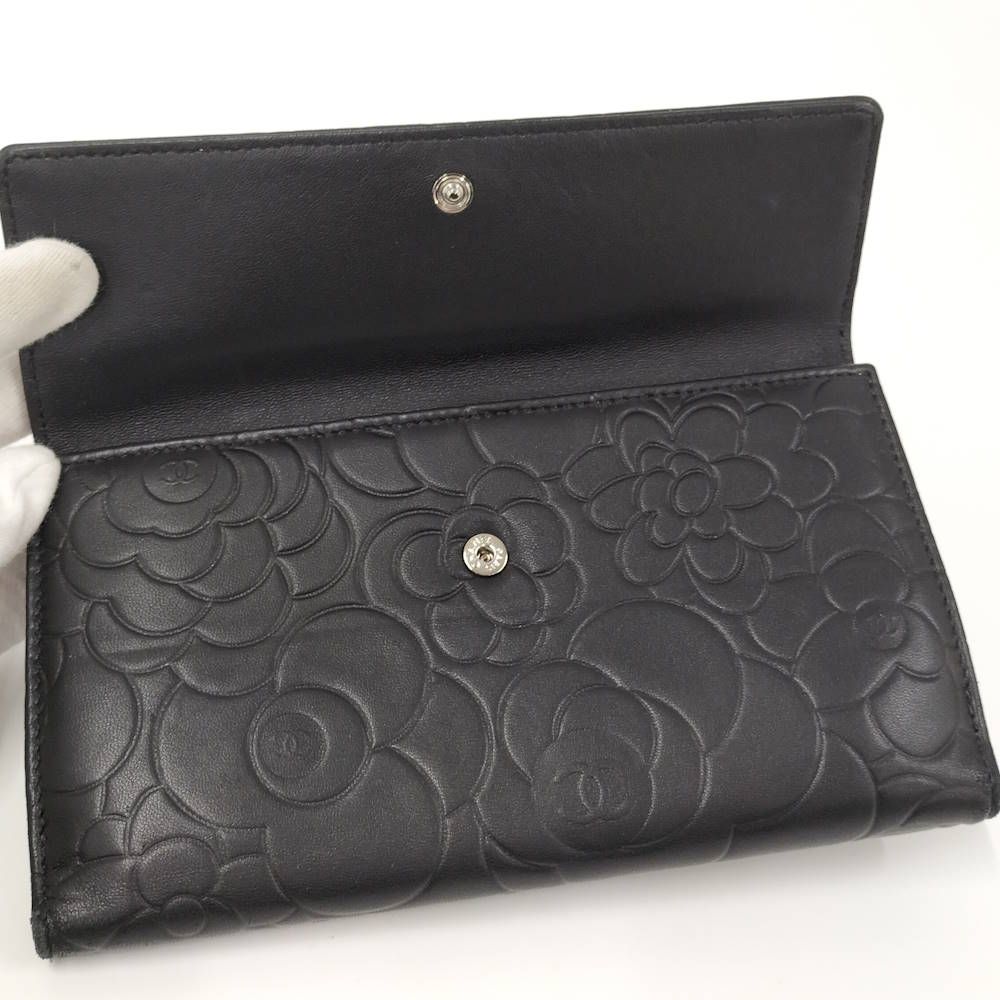 Chanel Camellia Bifold Wallet Leather Black — view 3