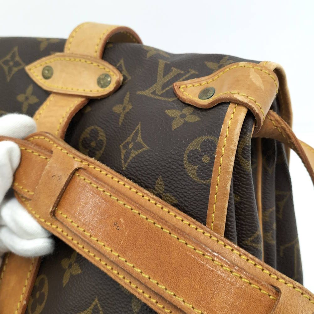 Louis Vuitton Saumur 43 Shoulder Bag Monogram — view 6