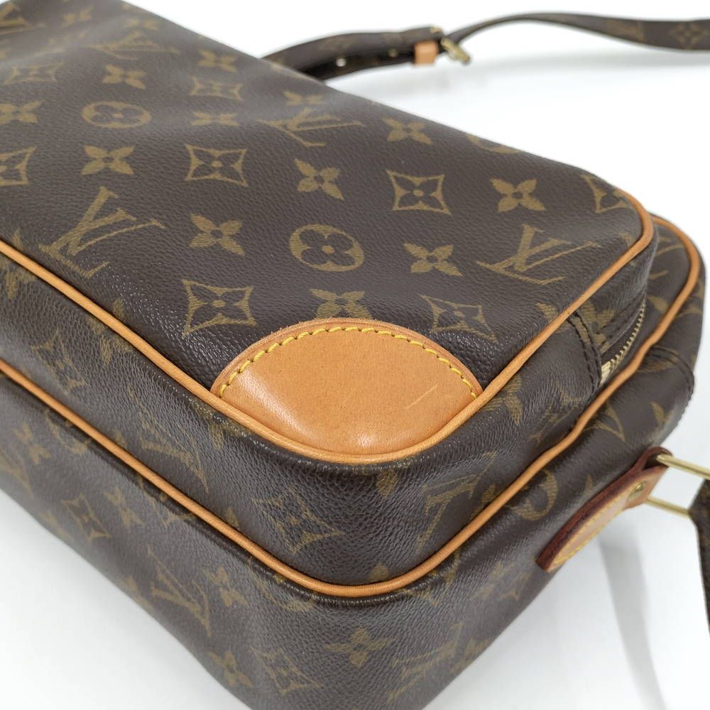 Louis Vuitton Nile Shoulder Bag Monogram — view 3