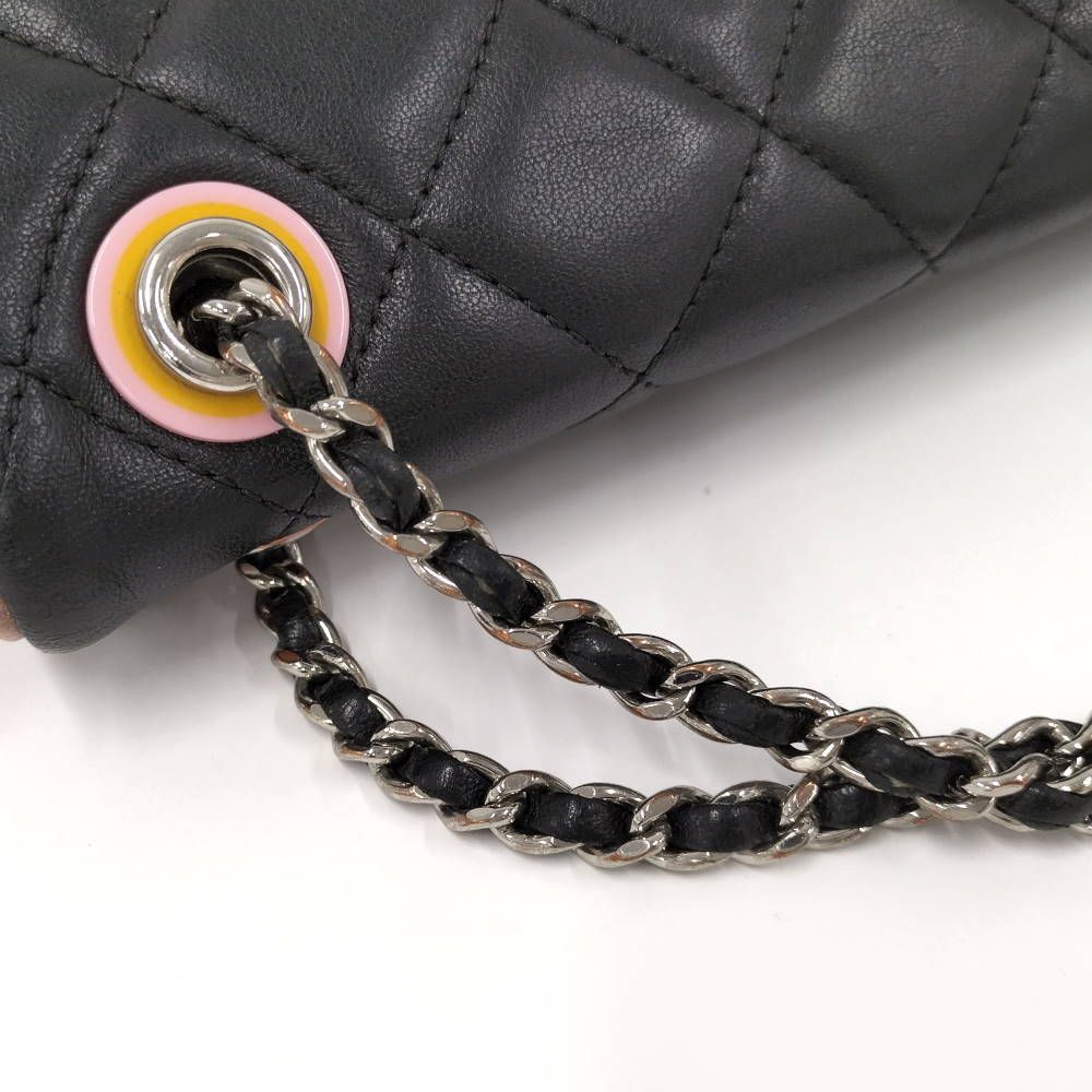 Chanel Quilted Chain Shoulder Bag Lambskin — view 8