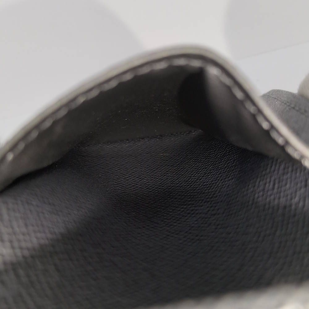 Louis Vuitton Portefeuille Multiple Bifold Wallet Taigarama — view 9