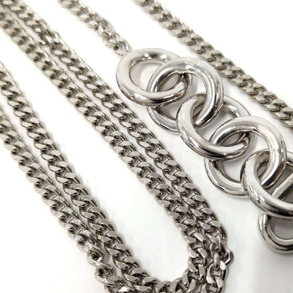 Chanel Necklace Logo CC Silver Plated — view 8