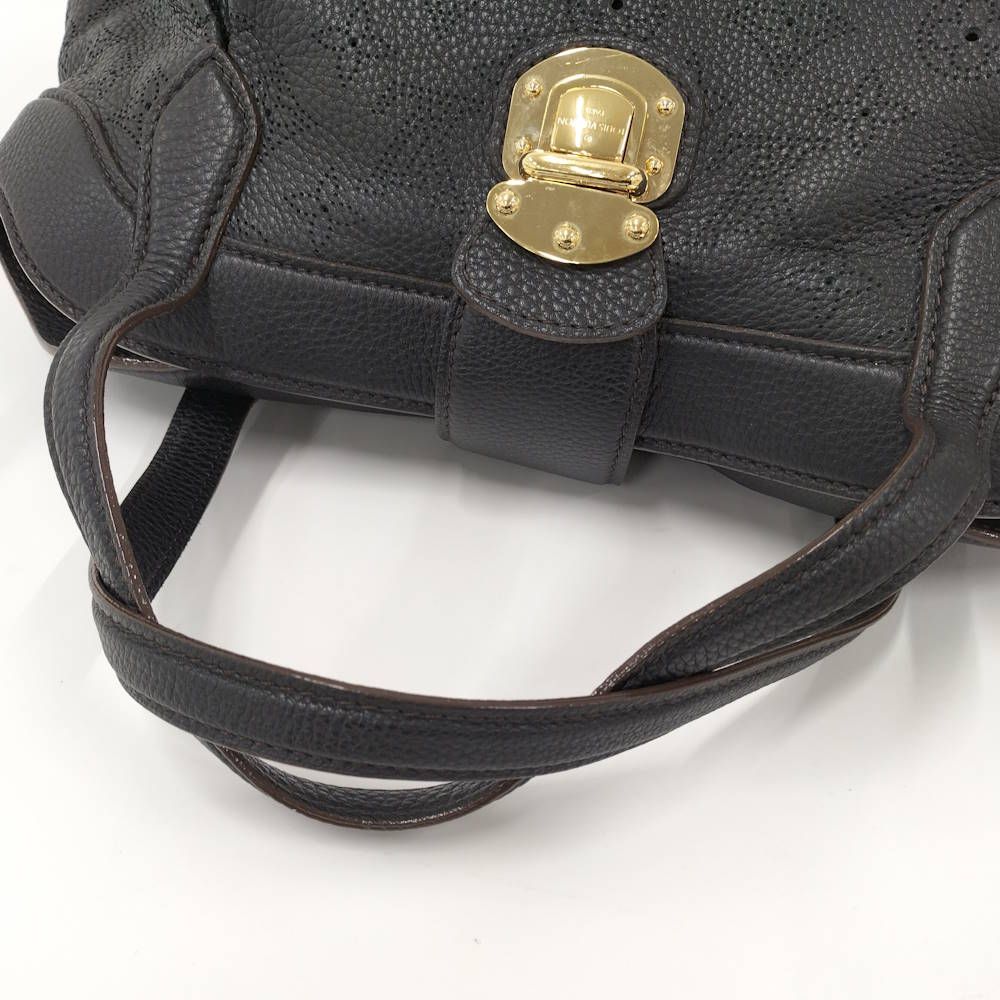 Louis Vuitton Seal PM Handbag Monogram Mahina — view 5