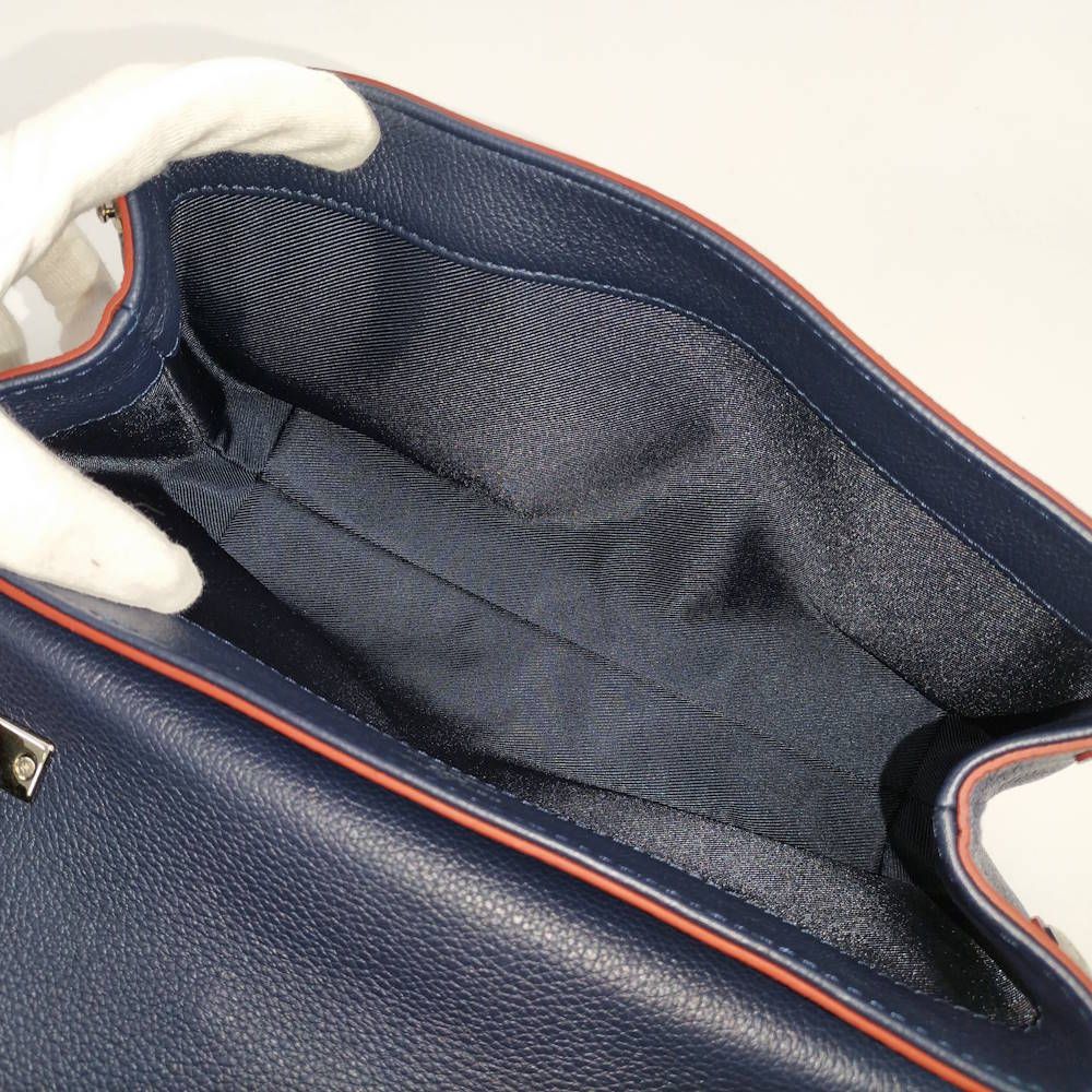 Louis Vuitton Lockme II BB Shoulder Bag Mari Null Joux — view 9