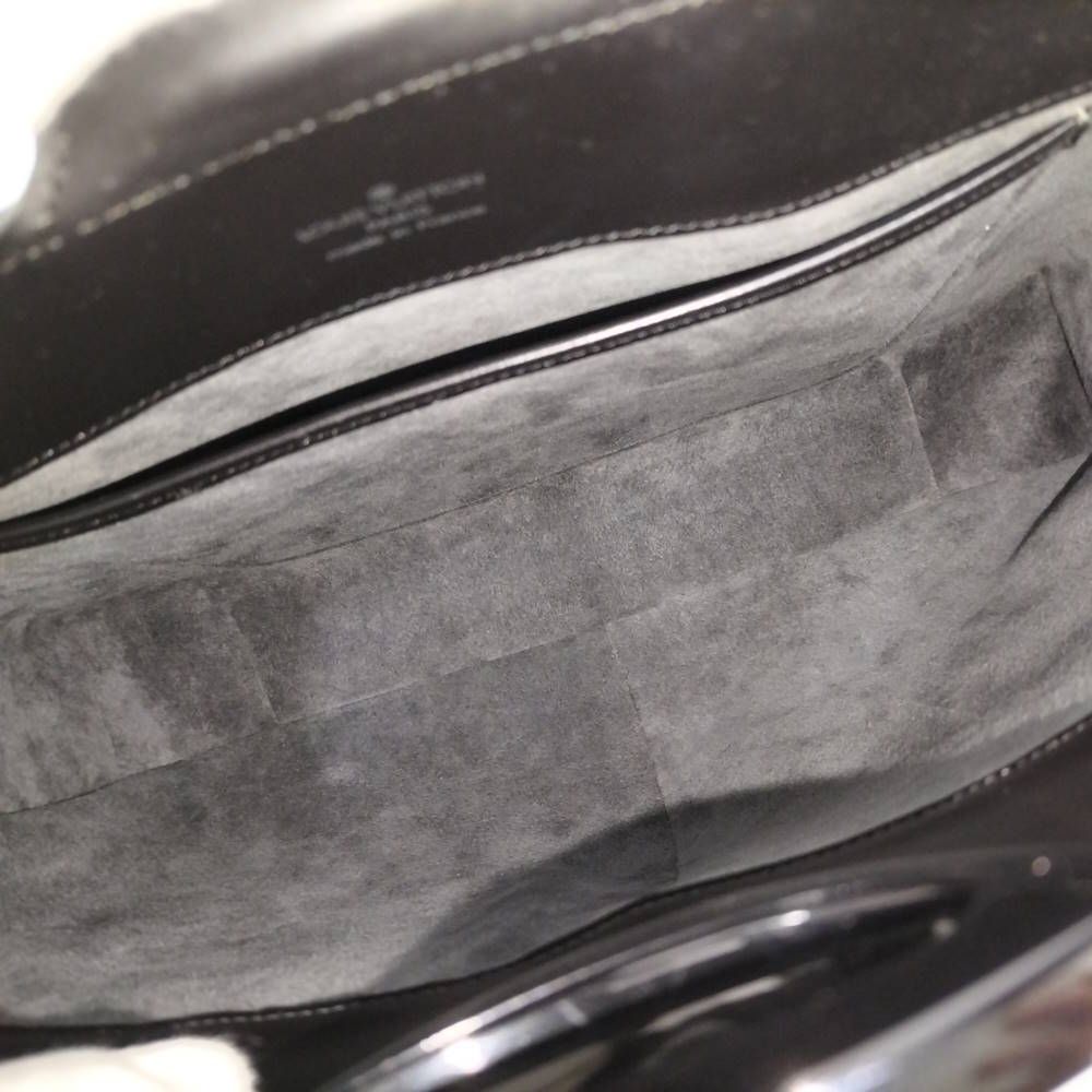 Louis Vuitton Reverie Shoulder Bag Epi Noir Black — view 9
