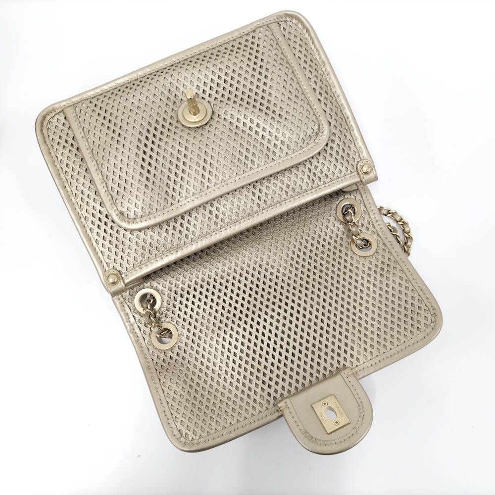 Chanel CC Logo Double Chain Shoulder Bag Leather Mesh Gold — view 7