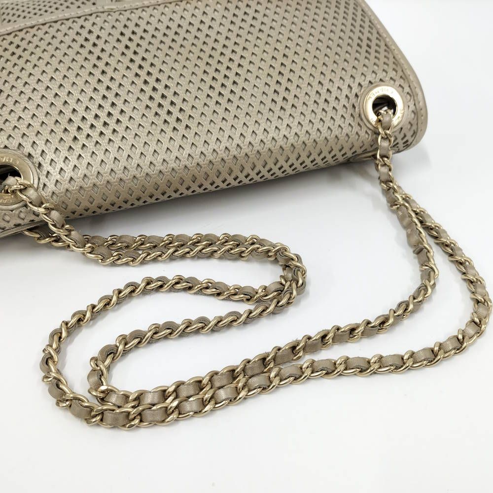 Chanel CC Logo Double Chain Shoulder Bag Leather Mesh Gold — view 6