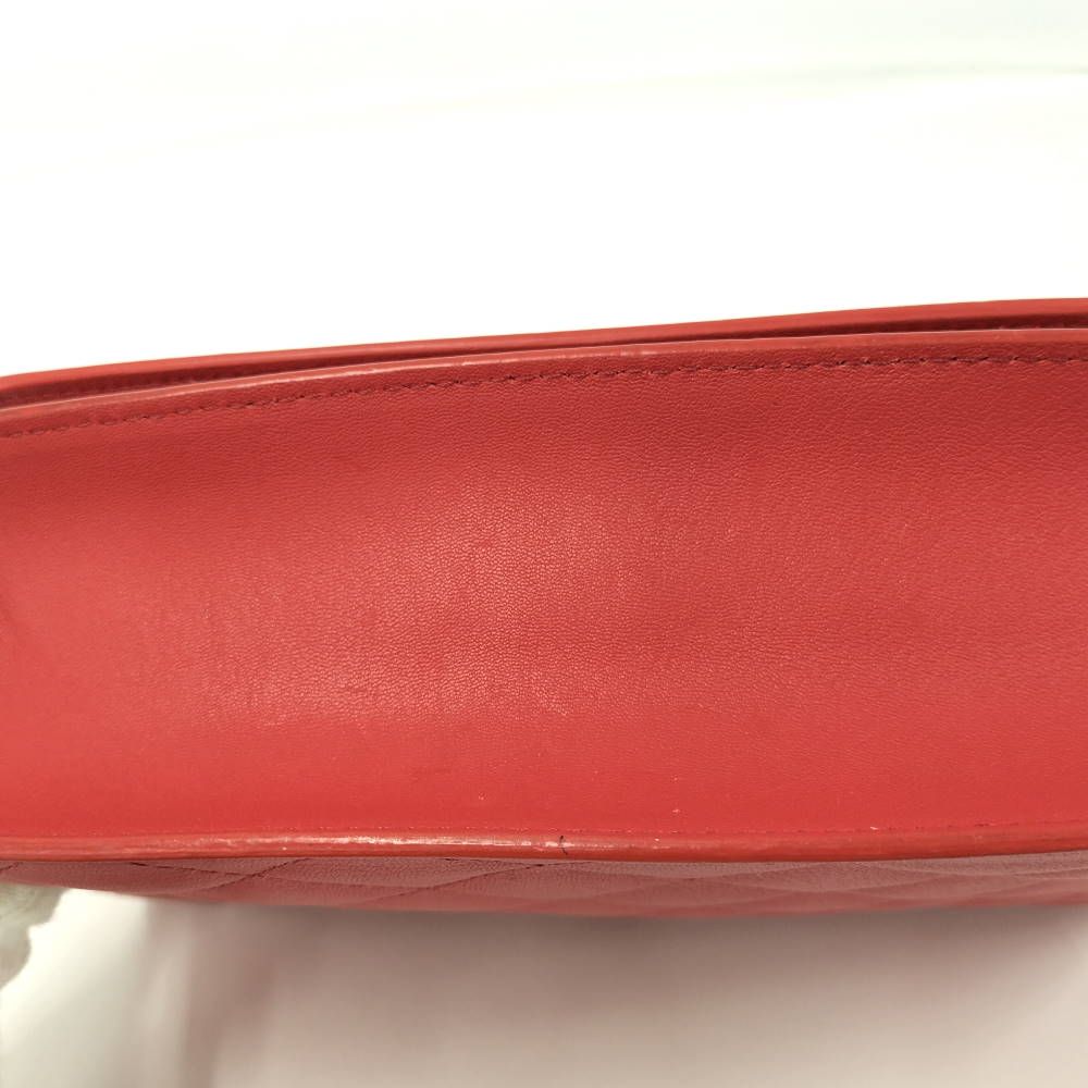 Chanel Chain Shoulder Bag CC Logo Quilted Leather Red — view 7