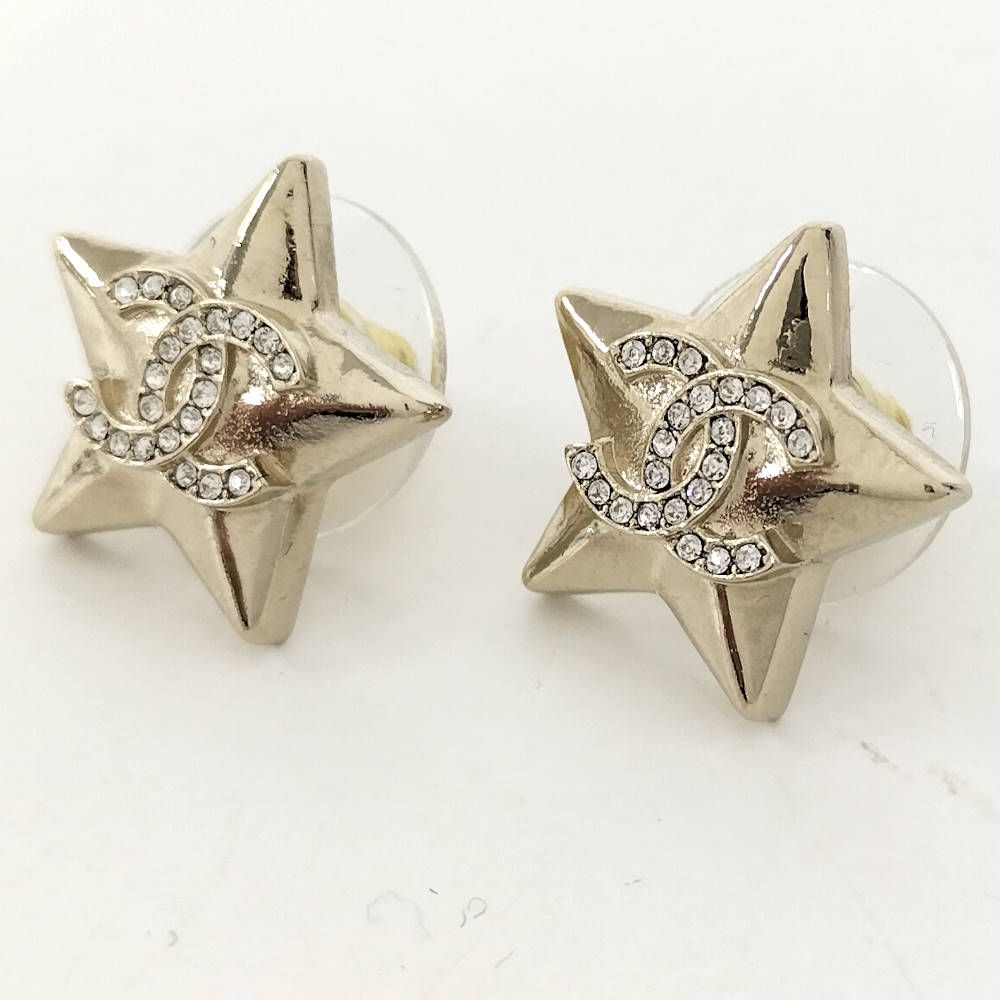 Chanel Earrings Star Gold — view 3