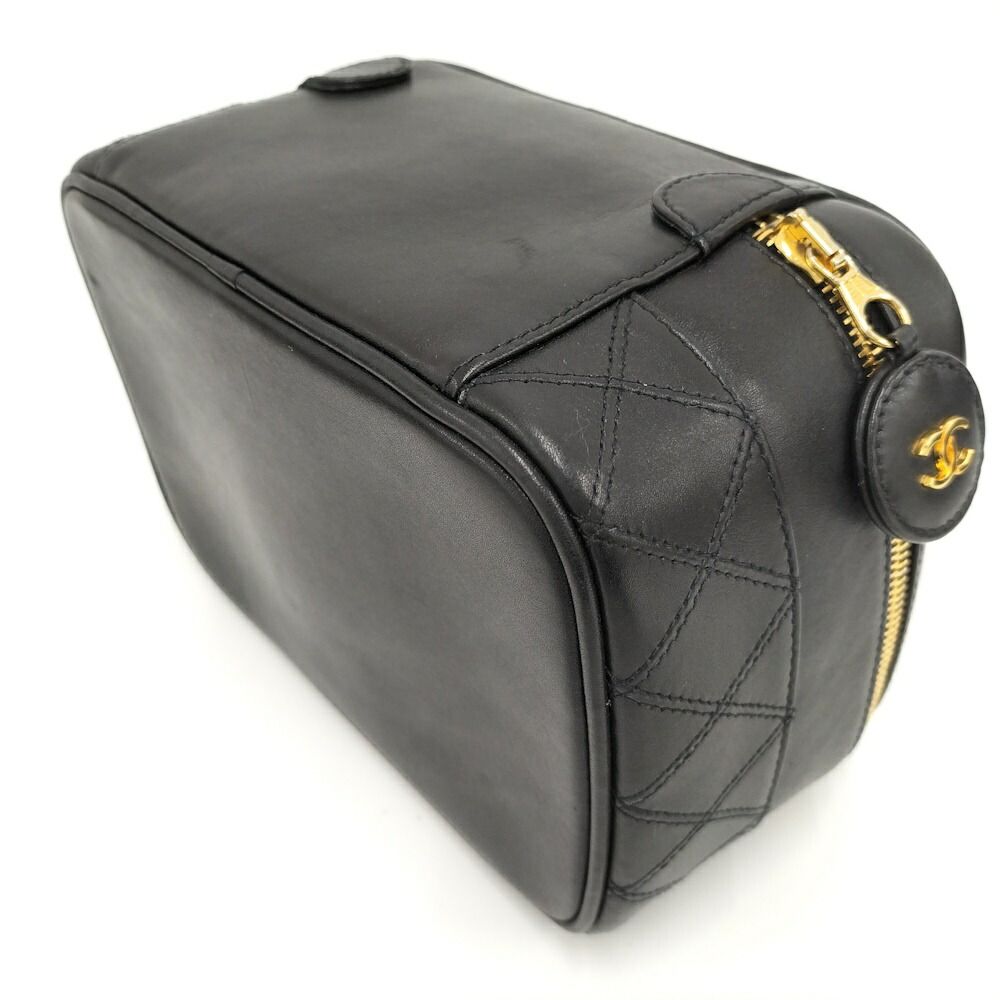 Chanel Vanity Bag Bicolor Leather Black — view 3