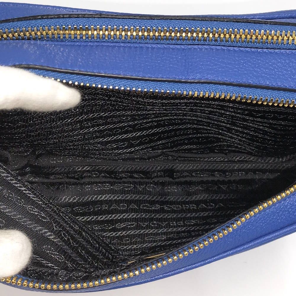 Prada Witteno Dino Azuro Shoulder Bag Leather Blue — view 8