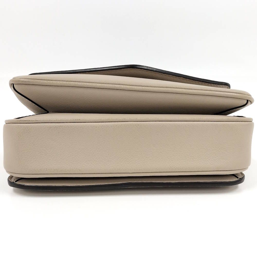 Louis Vuitton Oxford Shoulder Bag Beige — view 7